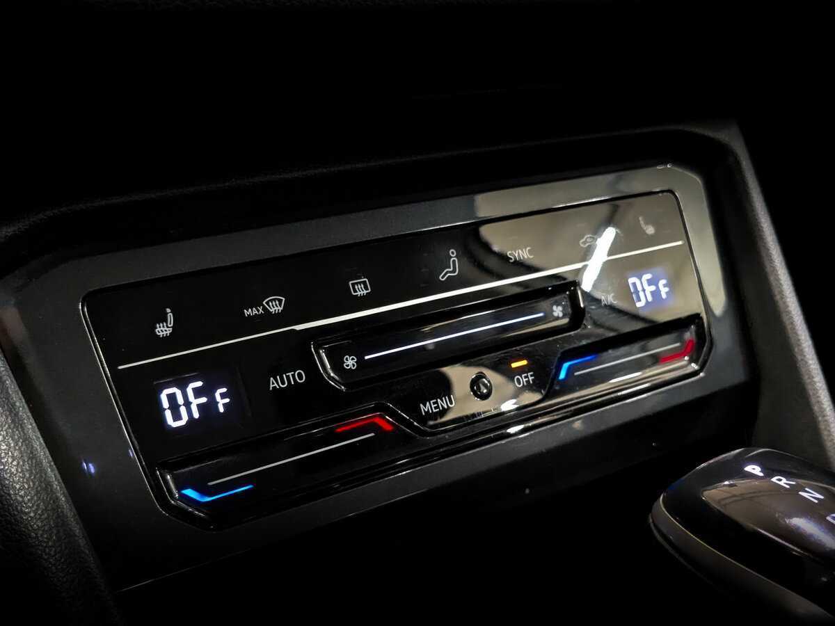 Купить Volkswagen Tiguan с пробегом. Фото: #20