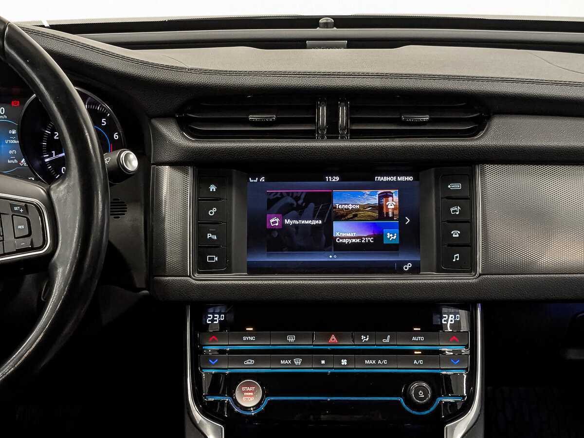Купить Jaguar XF с пробегом. Фото: #14
