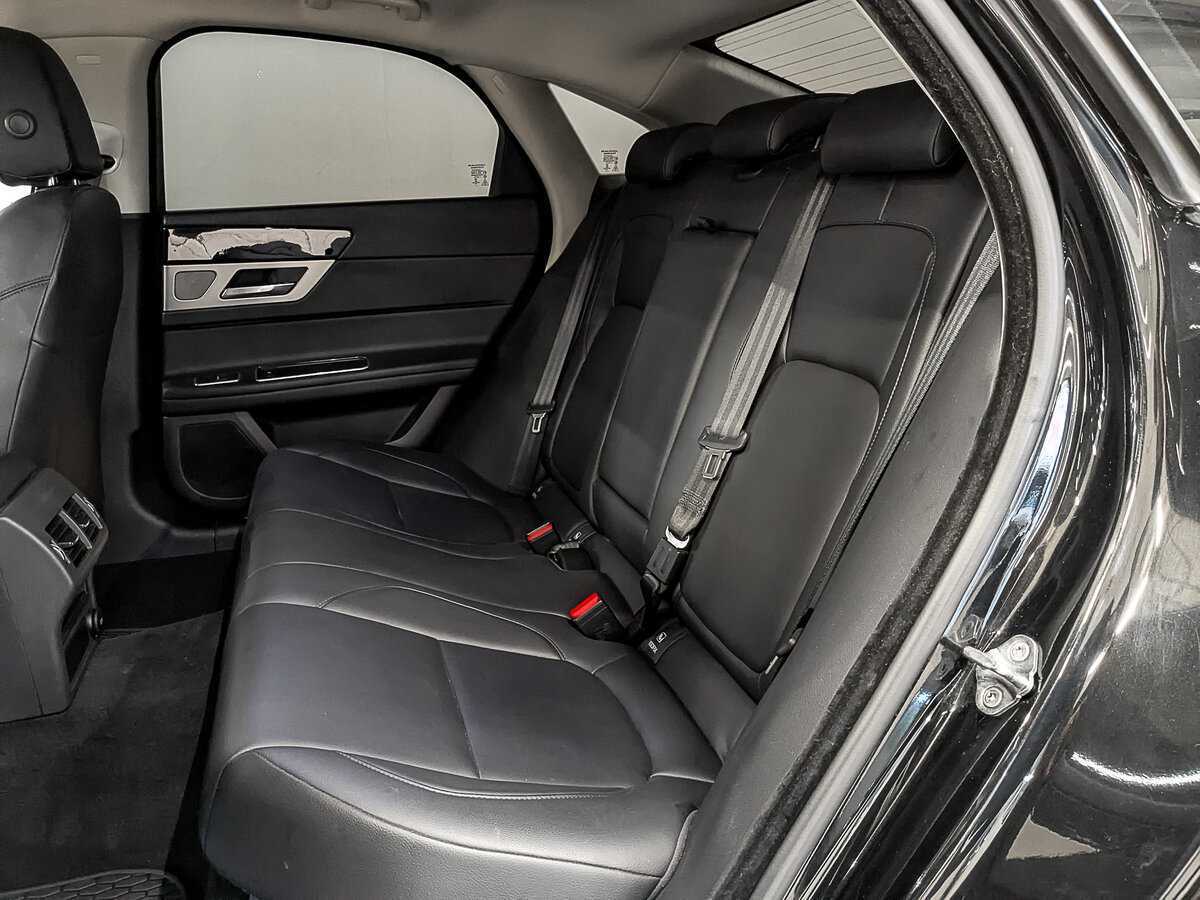 Купить Jaguar XF с пробегом. Фото: #15