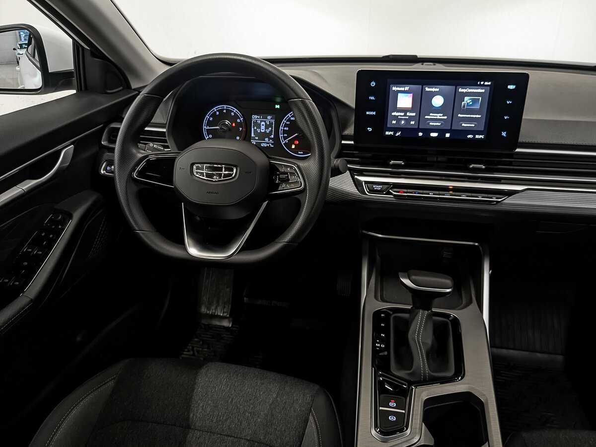 Купить Geely Emgrand с пробегом. Фото: #24