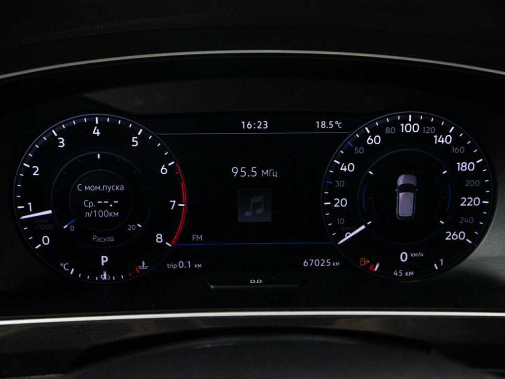 Купить Volkswagen Tiguan с пробегом. Фото: #11