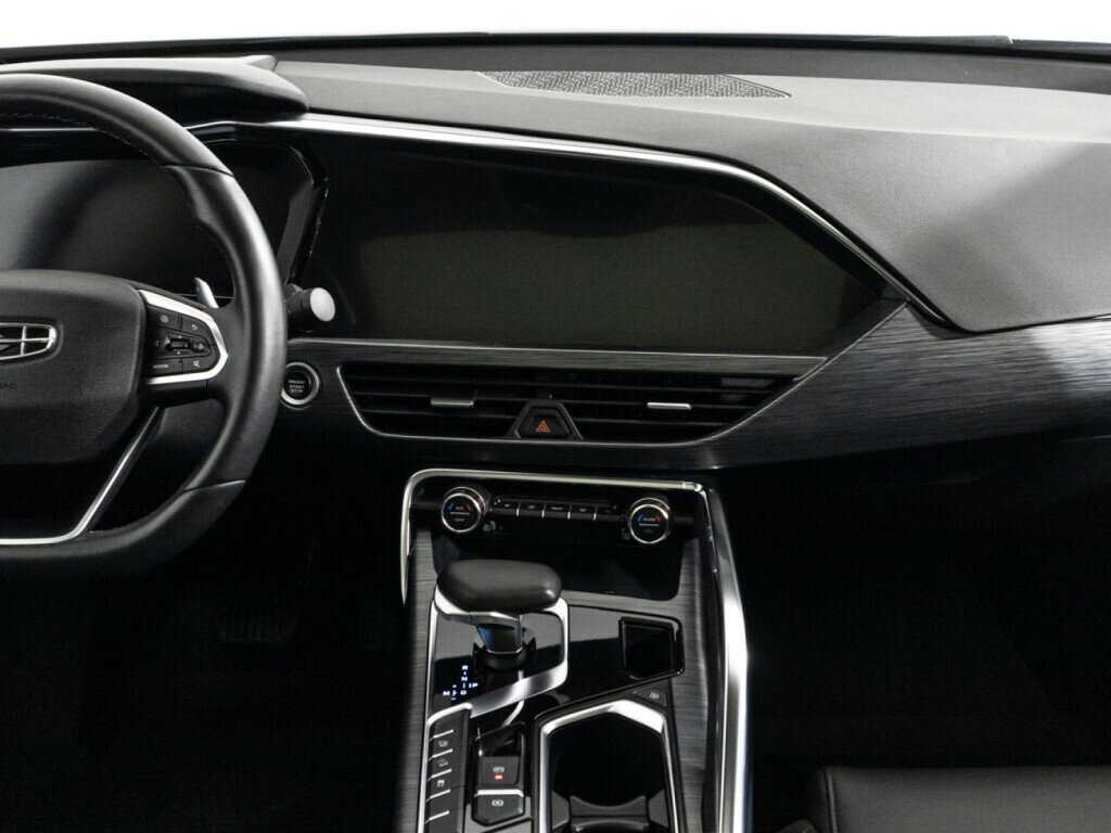 Купить Geely Tugella с пробегом. Фото: #13