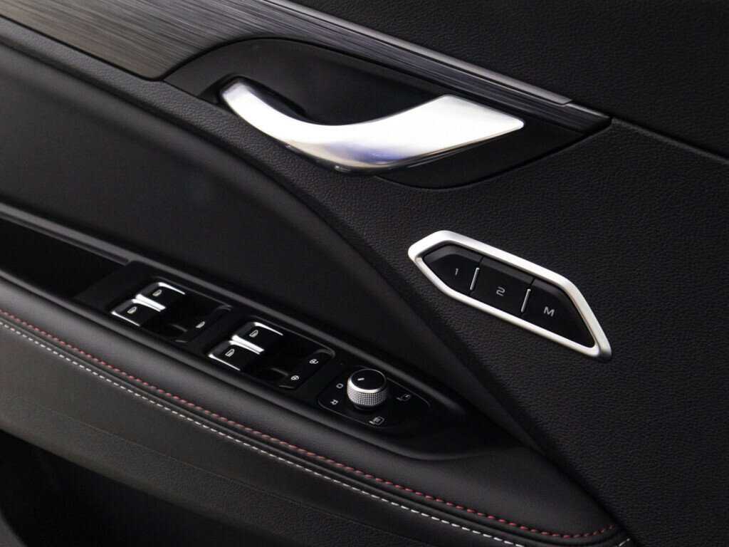 Купить Geely Tugella с пробегом. Фото: #18