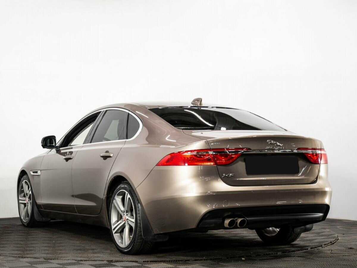 Купить Jaguar XF с пробегом. Фото: #5