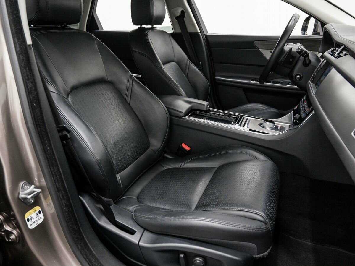 Купить Jaguar XF с пробегом. Фото: #8