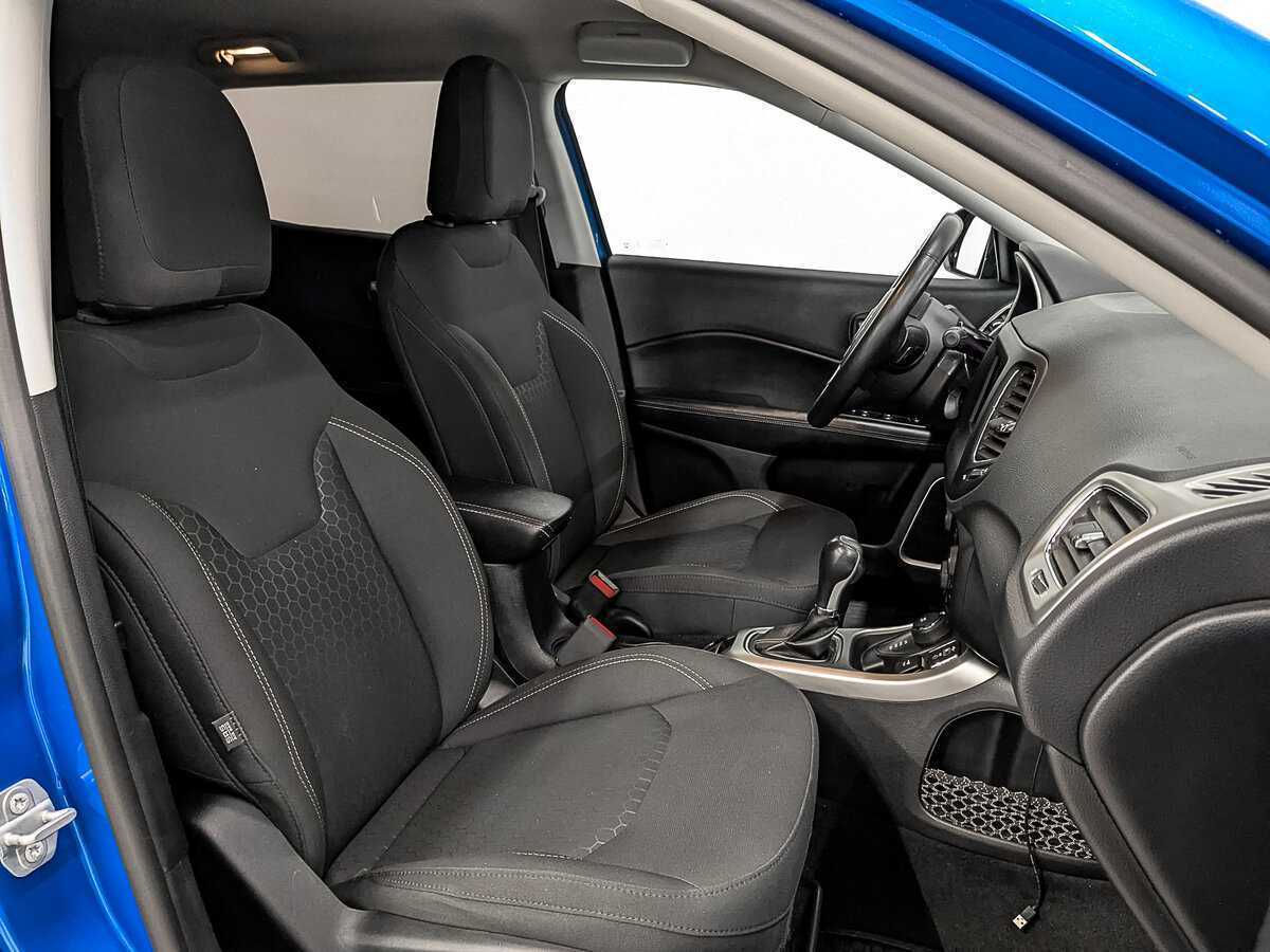 Купить Jeep Compass с пробегом. Фото: #21