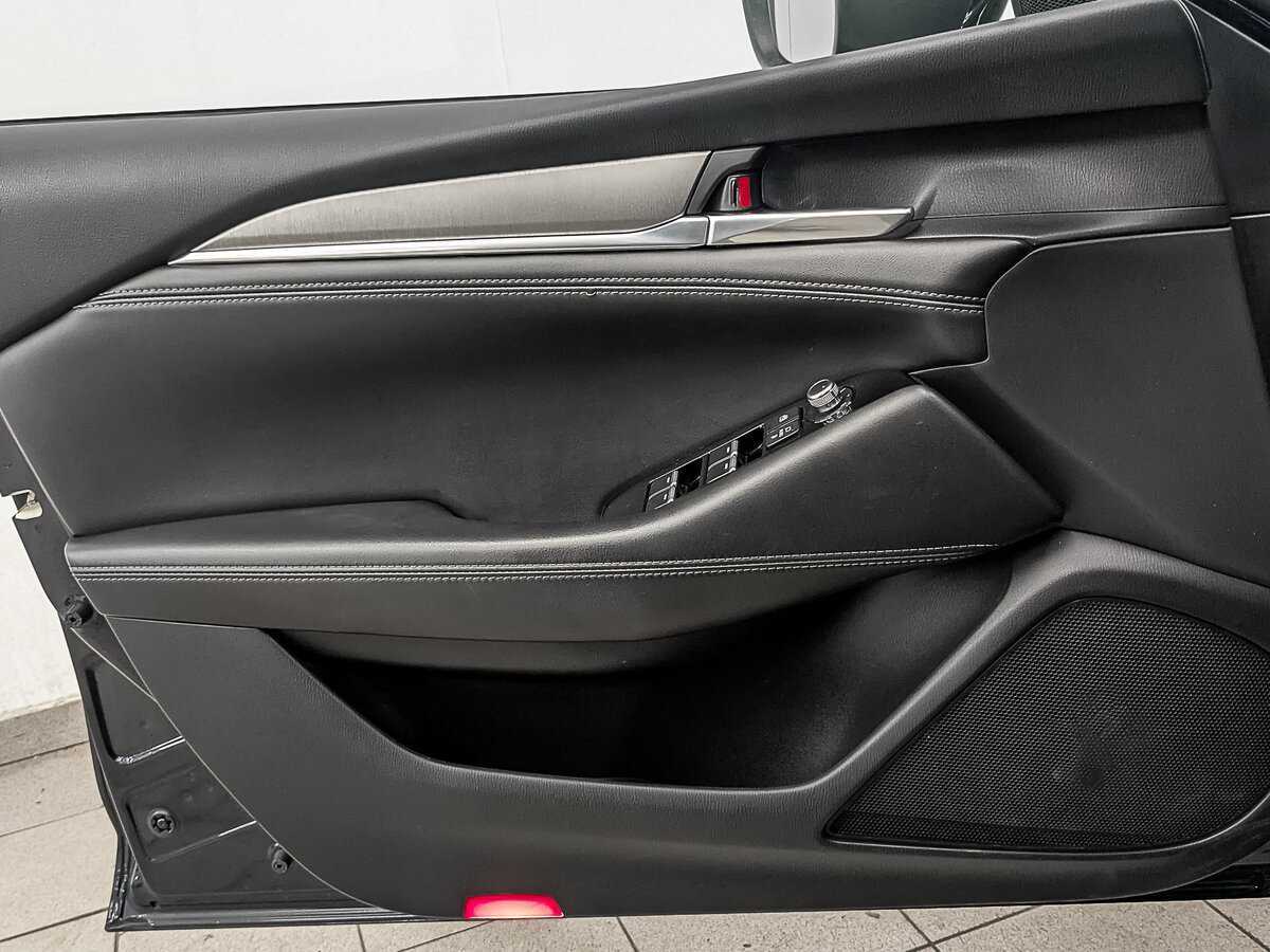 Купить Mazda 6 с пробегом. Фото: #18
