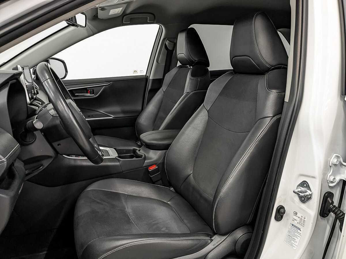 Купить Toyota RAV4 с пробегом. Фото: #17