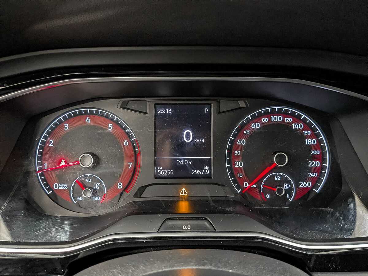 Купить Volkswagen Jetta с пробегом. Фото: #15