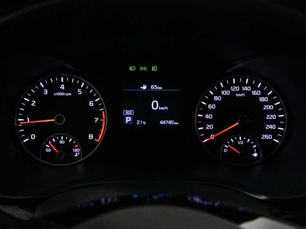 Купить Kia Optima с пробегом. Фото: #9