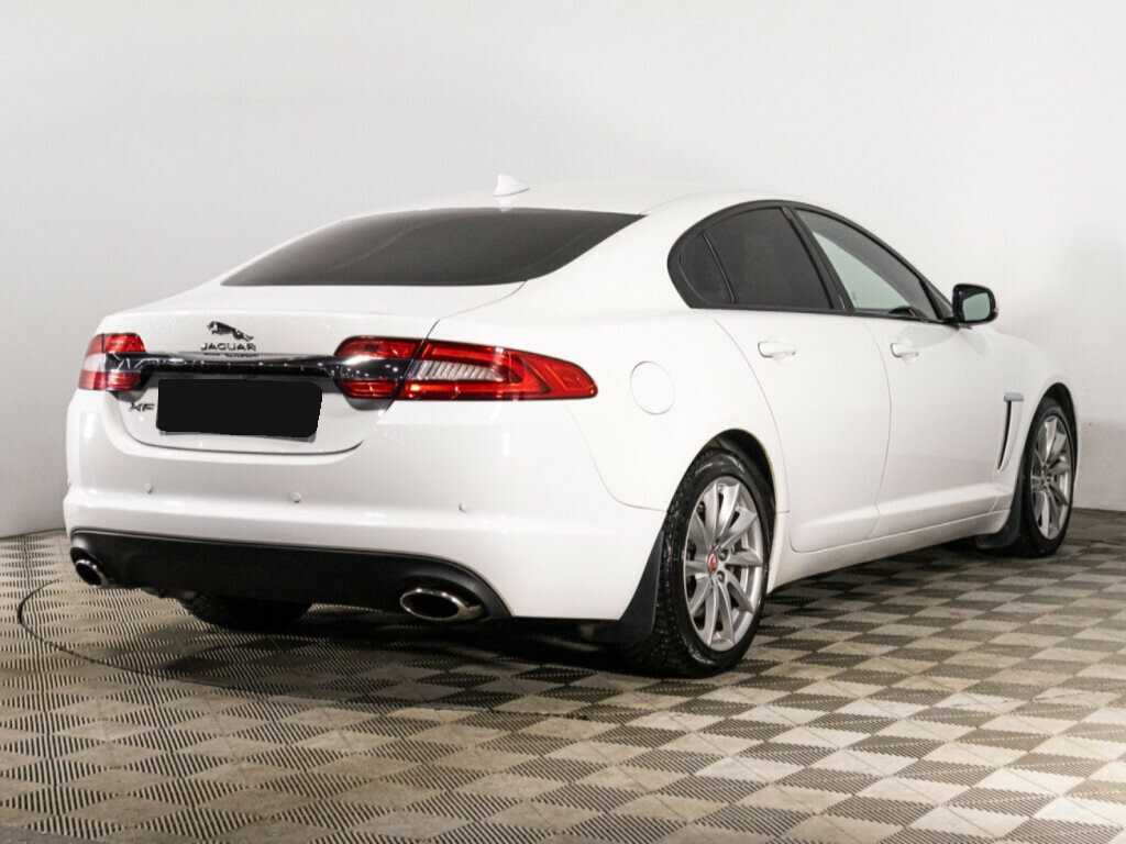 Купить Jaguar XF с пробегом. Фото: #4