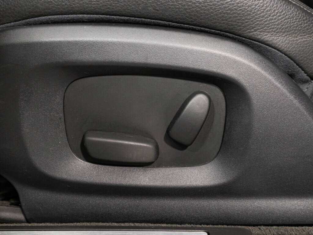 Купить Jaguar XF с пробегом. Фото: #15