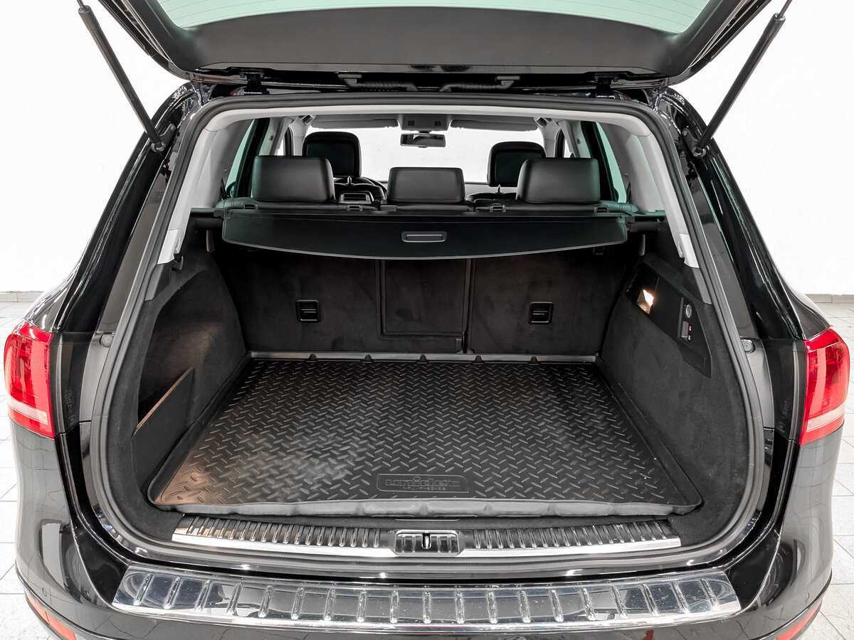 Купить Volkswagen Touareg с пробегом. Фото: #9