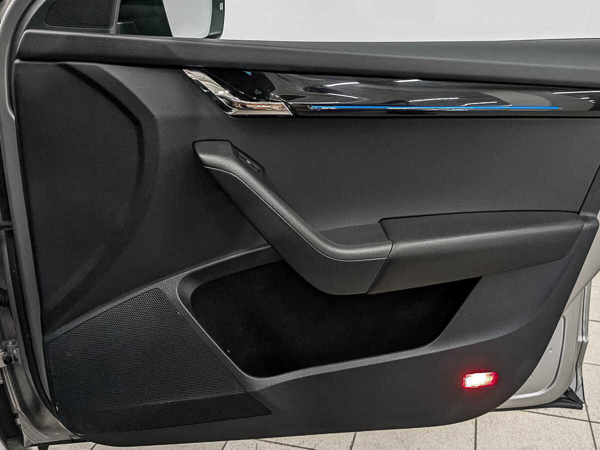 Купить Skoda Octavia с пробегом. Фото: #24