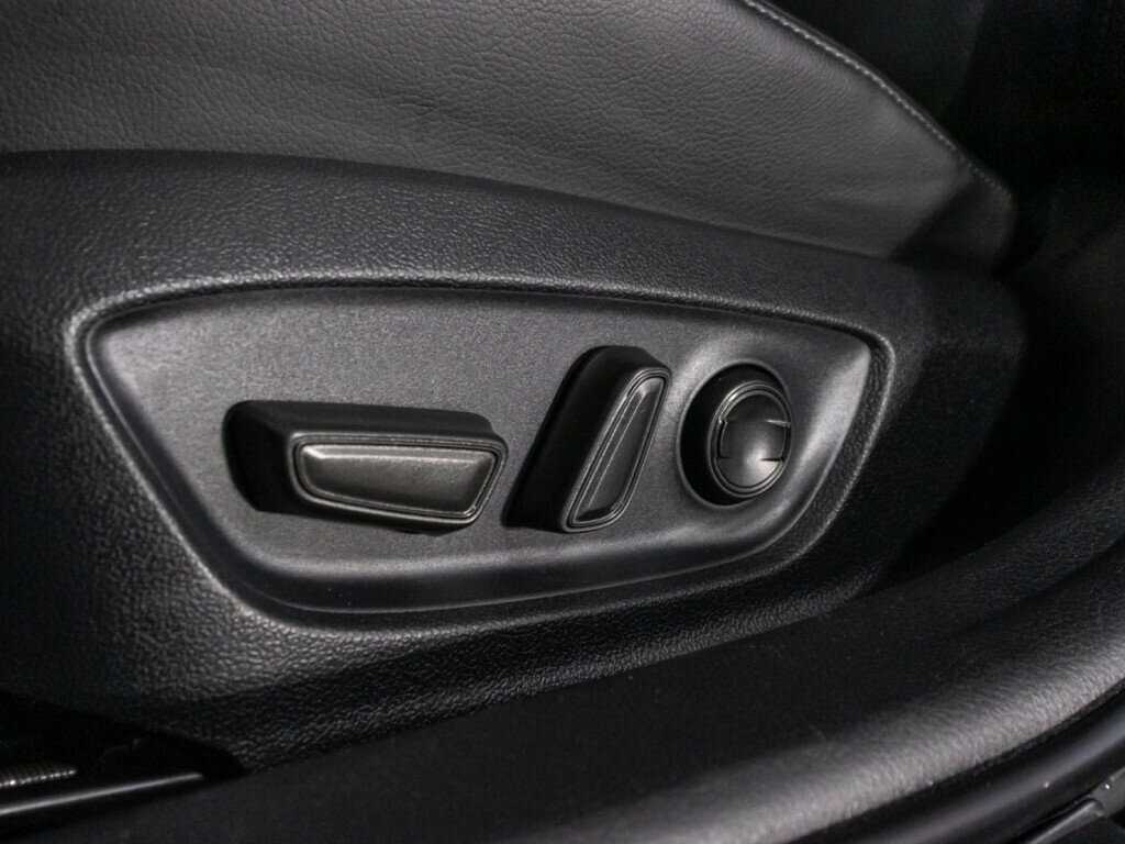 Купить Toyota Camry с пробегом. Фото: #19