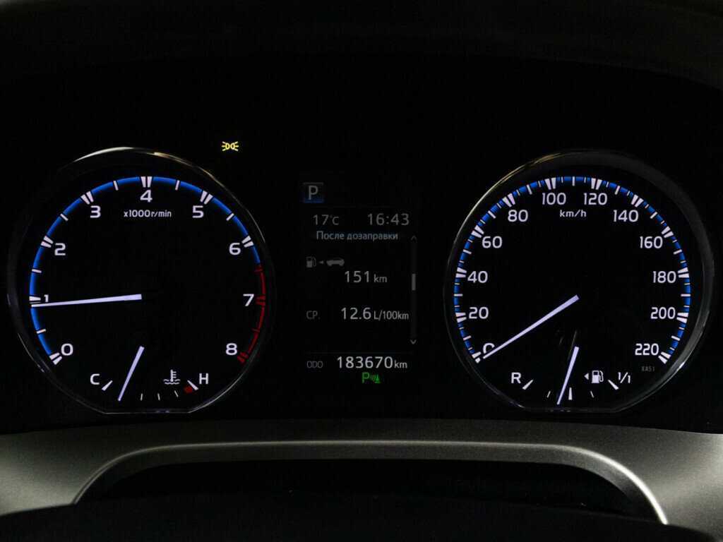 Купить Toyota RAV4 с пробегом. Фото: #11