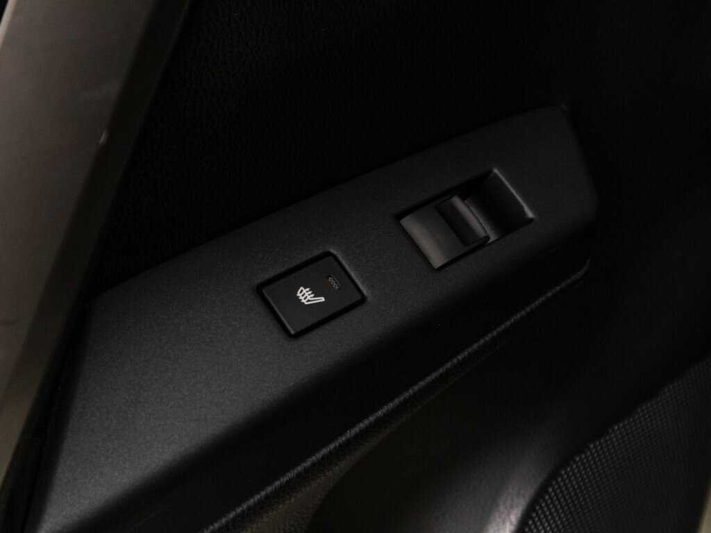 Купить Toyota RAV4 с пробегом. Фото: #20