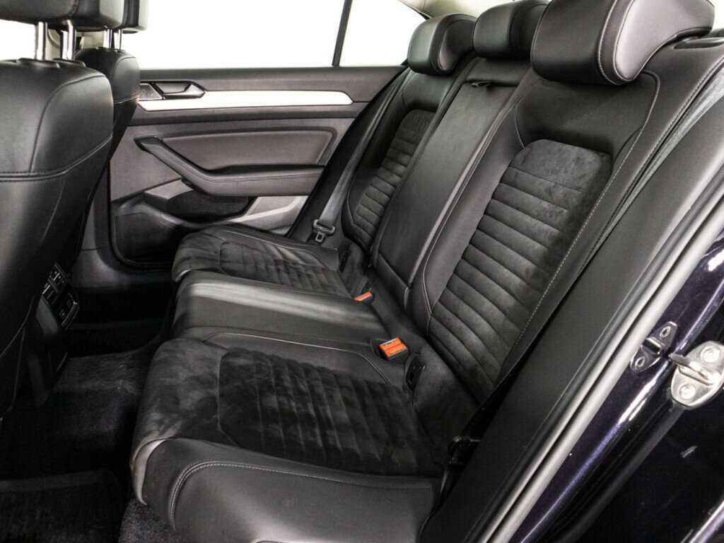 Купить Volkswagen Passat с пробегом. Фото: #9