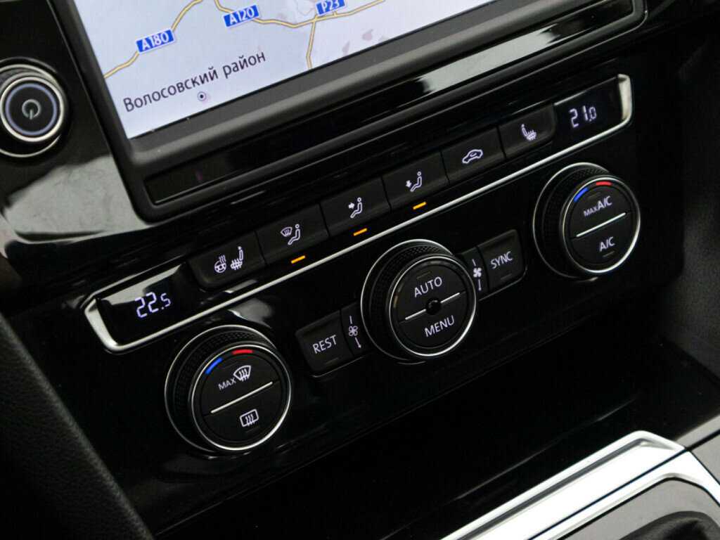 Купить Volkswagen Passat с пробегом. Фото: #17