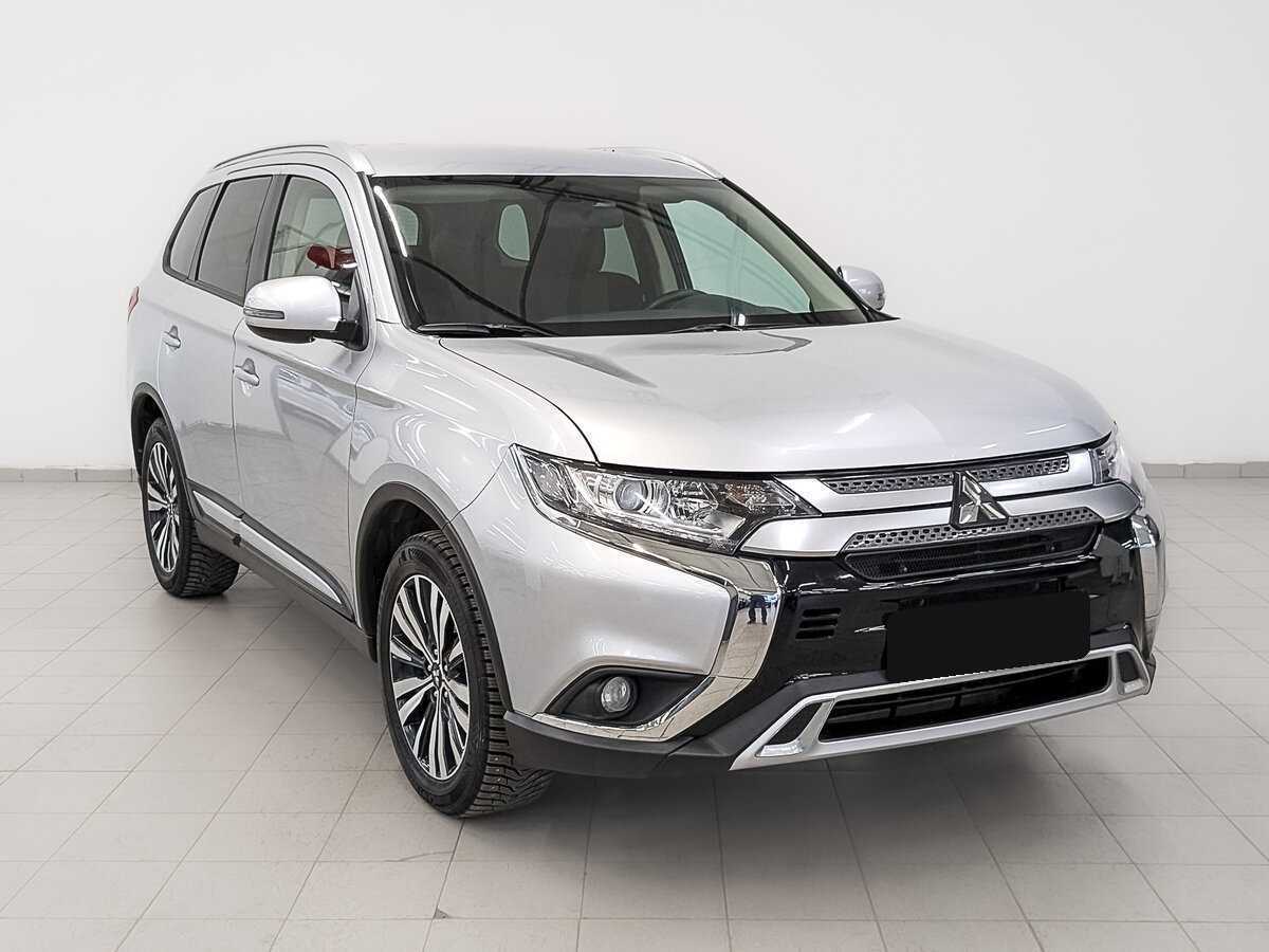 Купить Mitsubishi Outlander с пробегом. Фото: #2