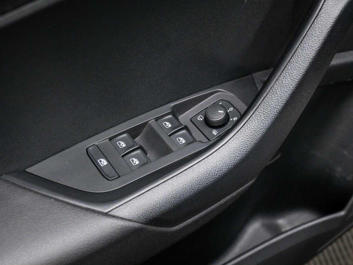 Купить Skoda Karoq с пробегом. Фото: #15