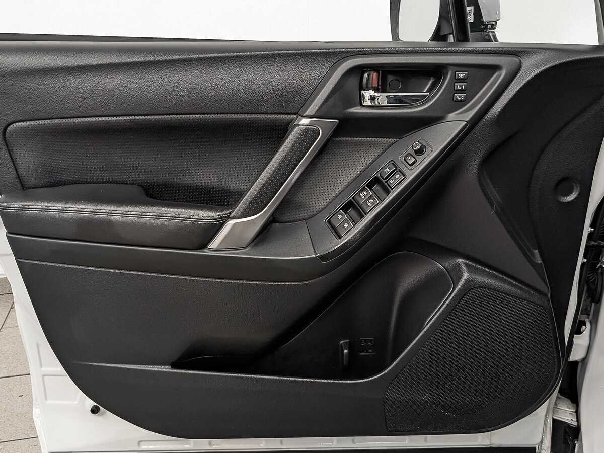 Купить Subaru Forester с пробегом. Фото: #17