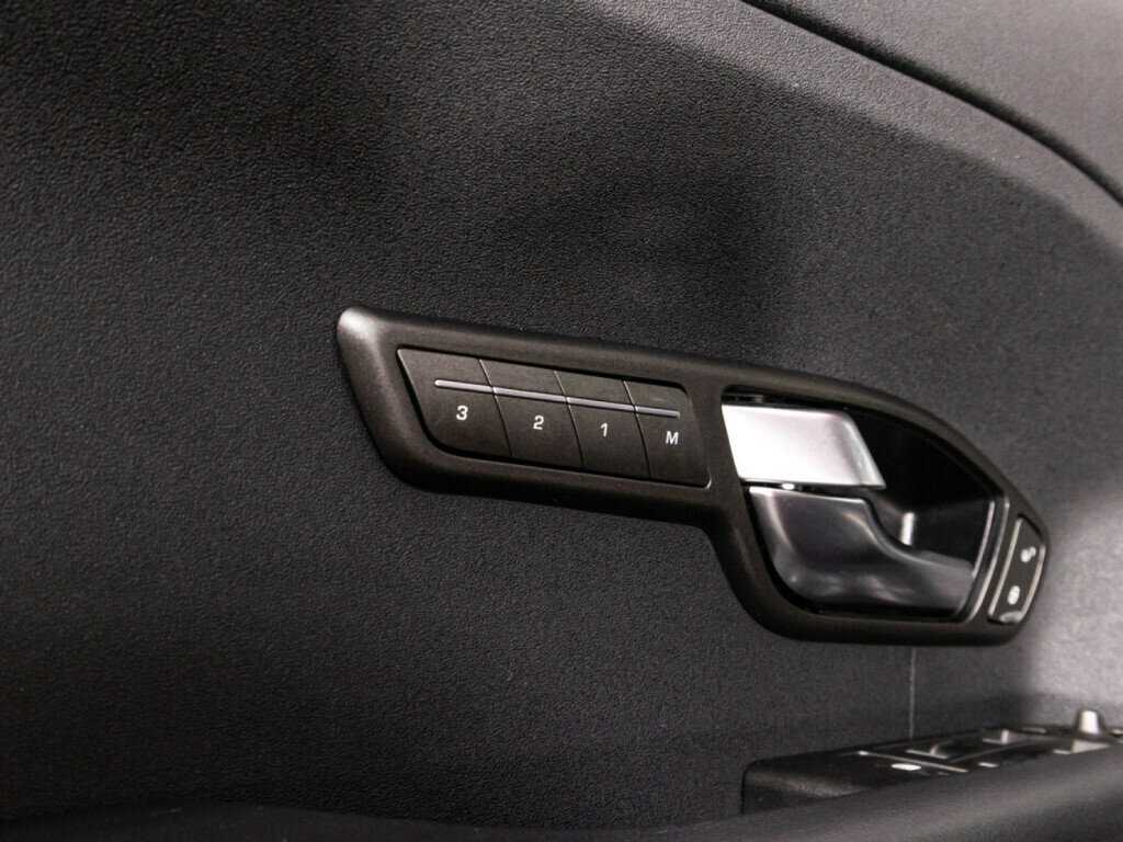 Купить Land Rover Range Rover Evoque с пробегом. Фото: #17