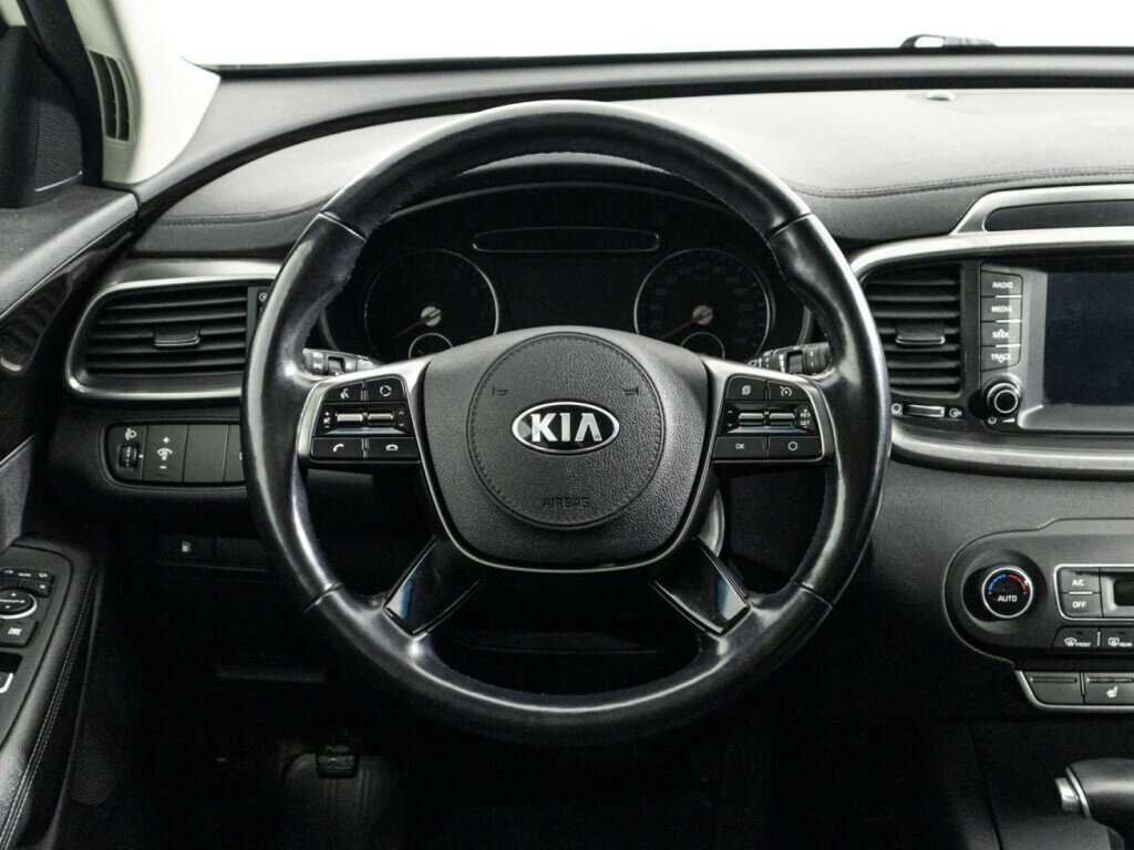Купить Kia Sorento с пробегом. Фото: #17