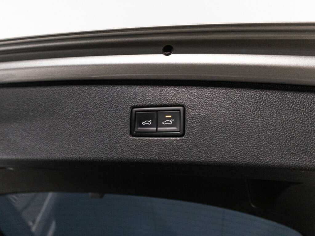 Купить Volkswagen Tiguan с пробегом. Фото: #14