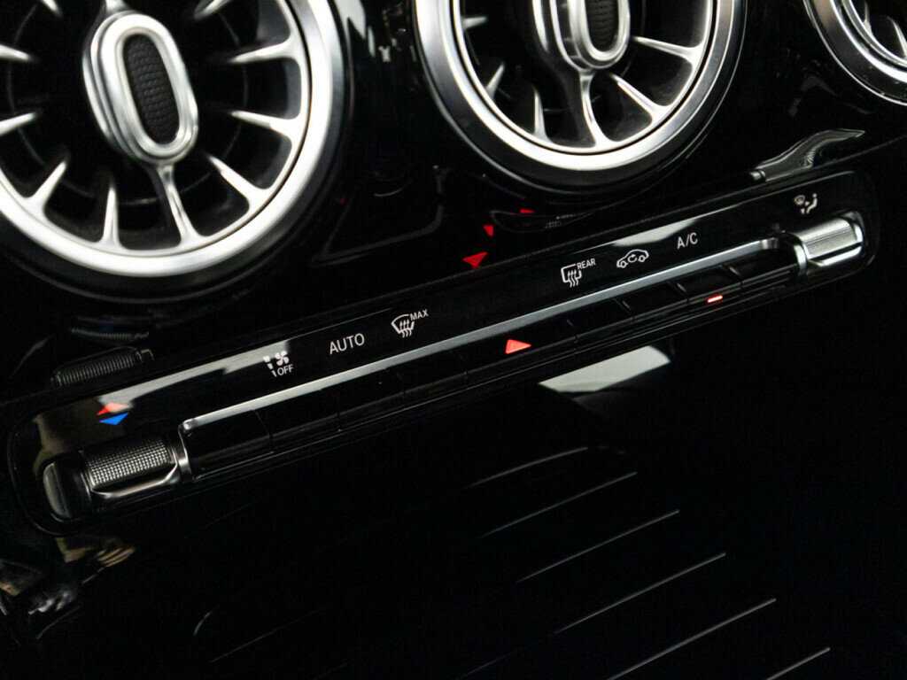 Купить Mercedes-Benz CLA с пробегом. Фото: #16