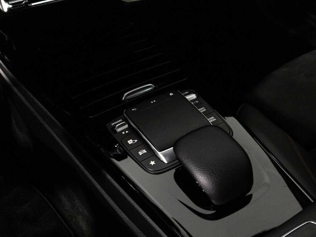 Купить Mercedes-Benz CLA с пробегом. Фото: #18