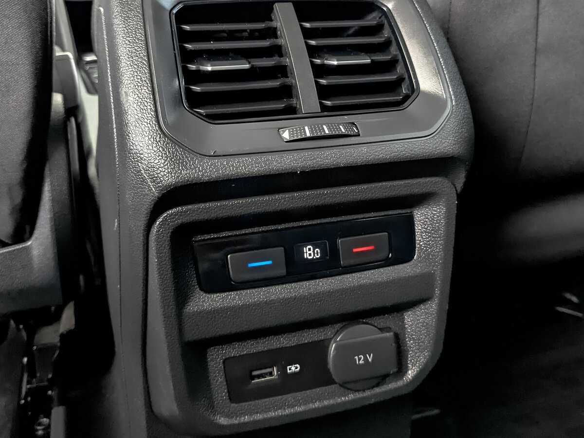 Купить Volkswagen Tiguan с пробегом. Фото: #27