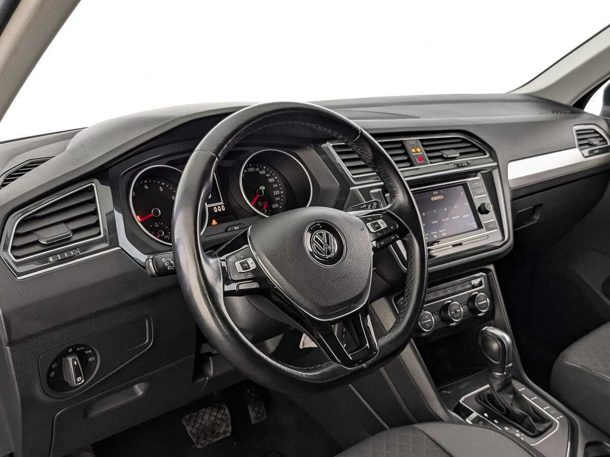 Купить Volkswagen Tiguan с пробегом. Фото: #12