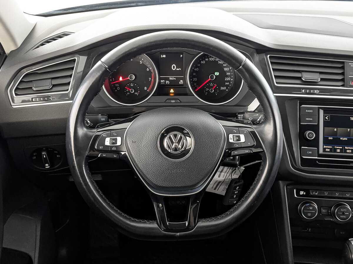 Купить Volkswagen Tiguan с пробегом. Фото: #19