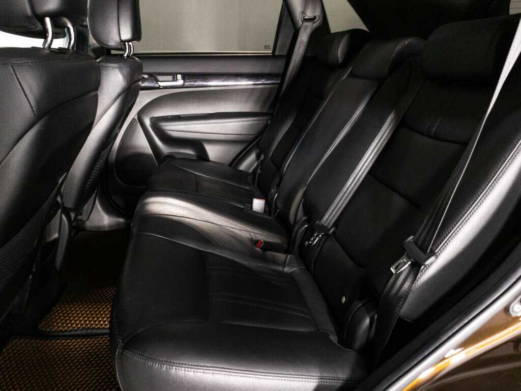 Купить Kia Sorento с пробегом. Фото: #9