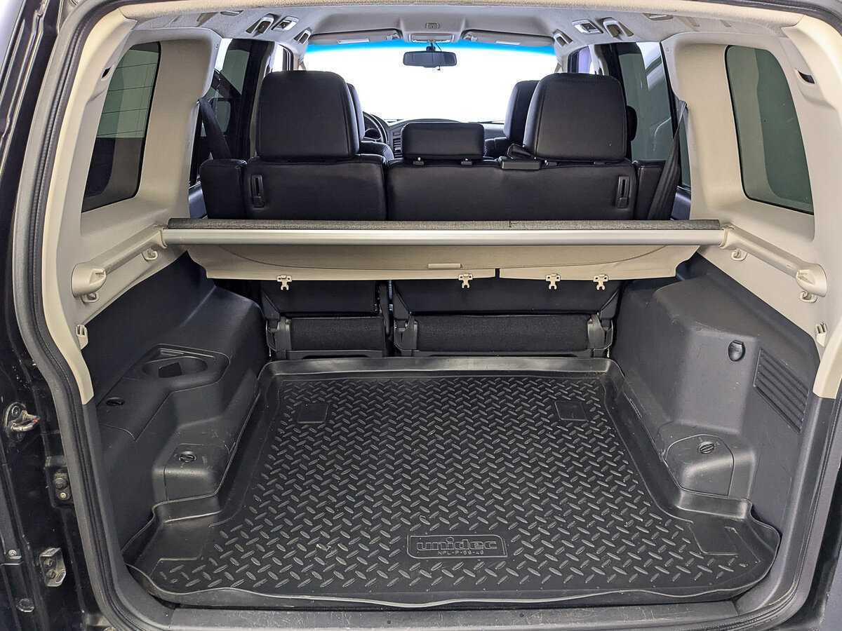 Купить Mitsubishi Pajero с пробегом. Фото: #9