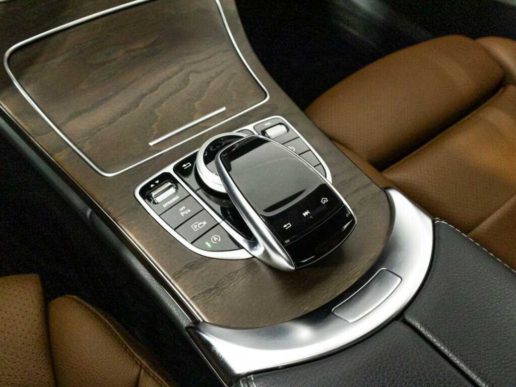 Купить Mercedes-Benz C-Класс с пробегом. Фото: #16