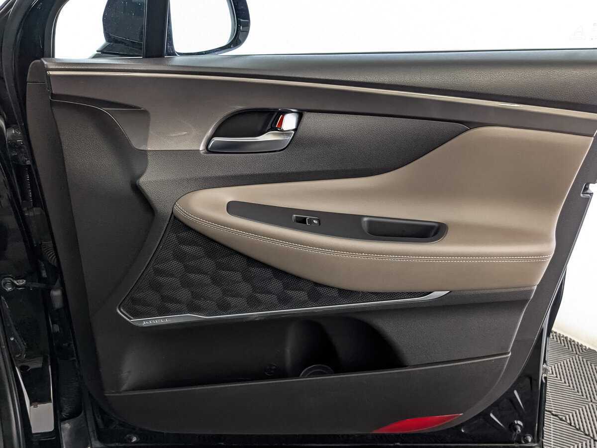 Купить Hyundai Santa Fe с пробегом. Фото: #23