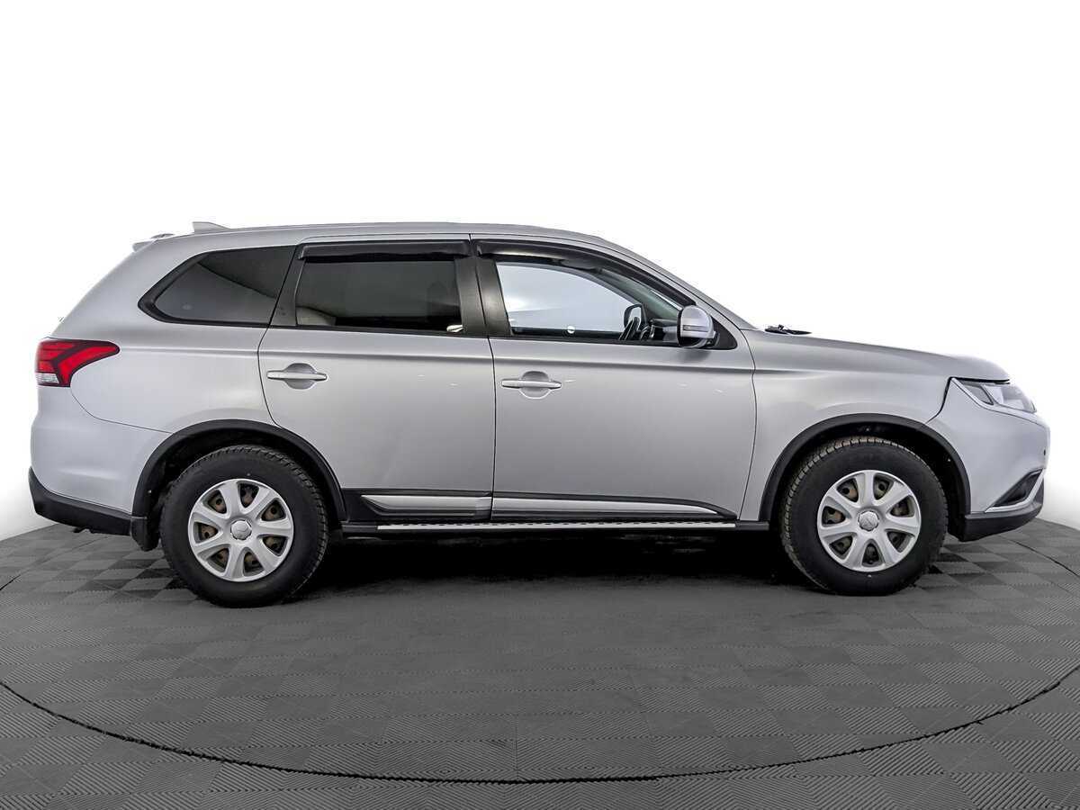Купить Mitsubishi Outlander с пробегом. Фото: #3