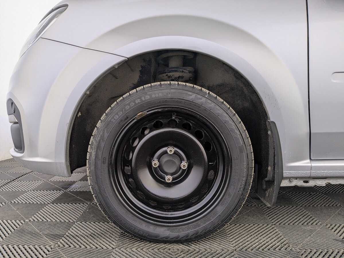 Купить Lada (ВАЗ) Largus с пробегом. Фото: #11