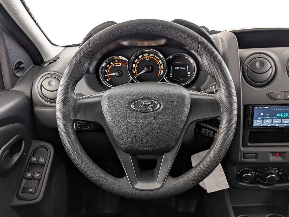 Купить Lada (ВАЗ) Largus с пробегом. Фото: #20