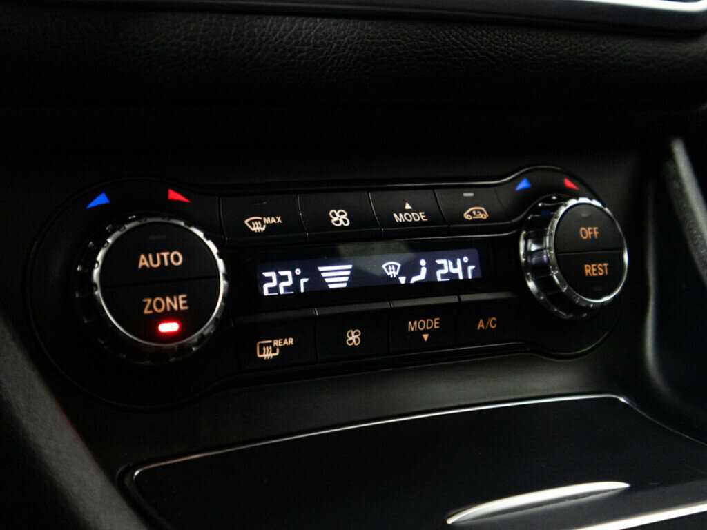 Купить Mercedes-Benz CLA с пробегом. Фото: #14