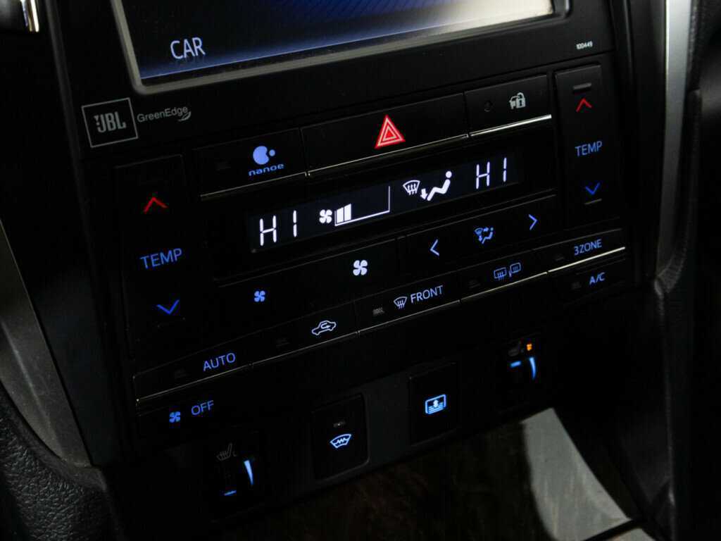 Купить Toyota Camry с пробегом. Фото: #16