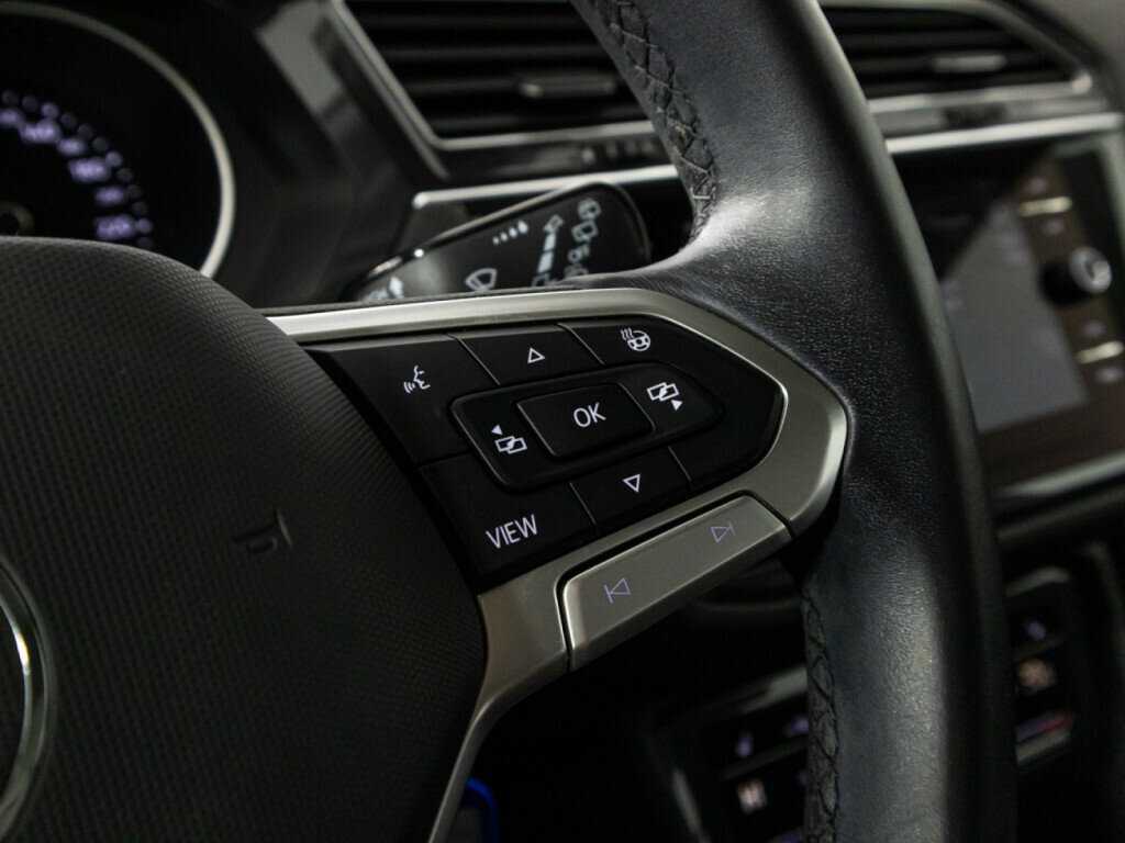Купить Volkswagen Tiguan с пробегом. Фото: #18