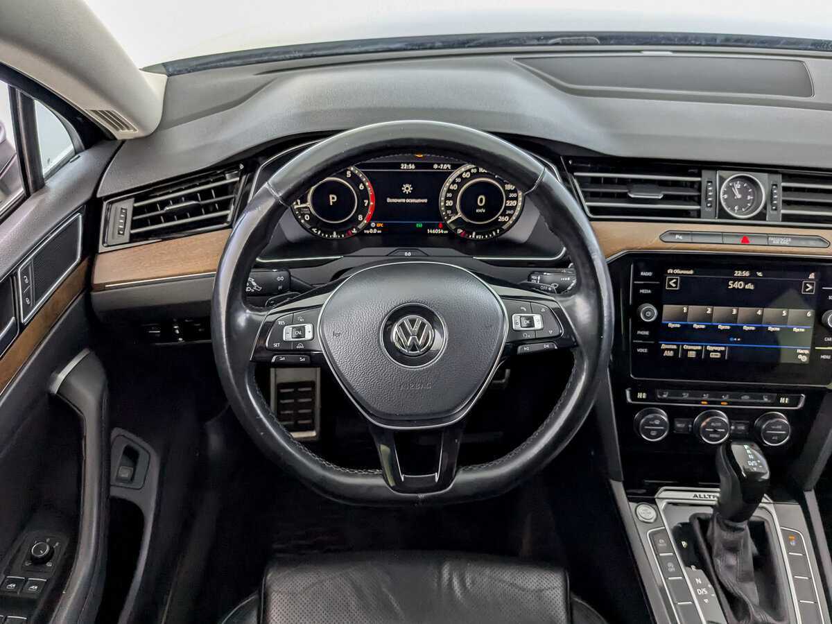 Купить Volkswagen Passat с пробегом. Фото: #21