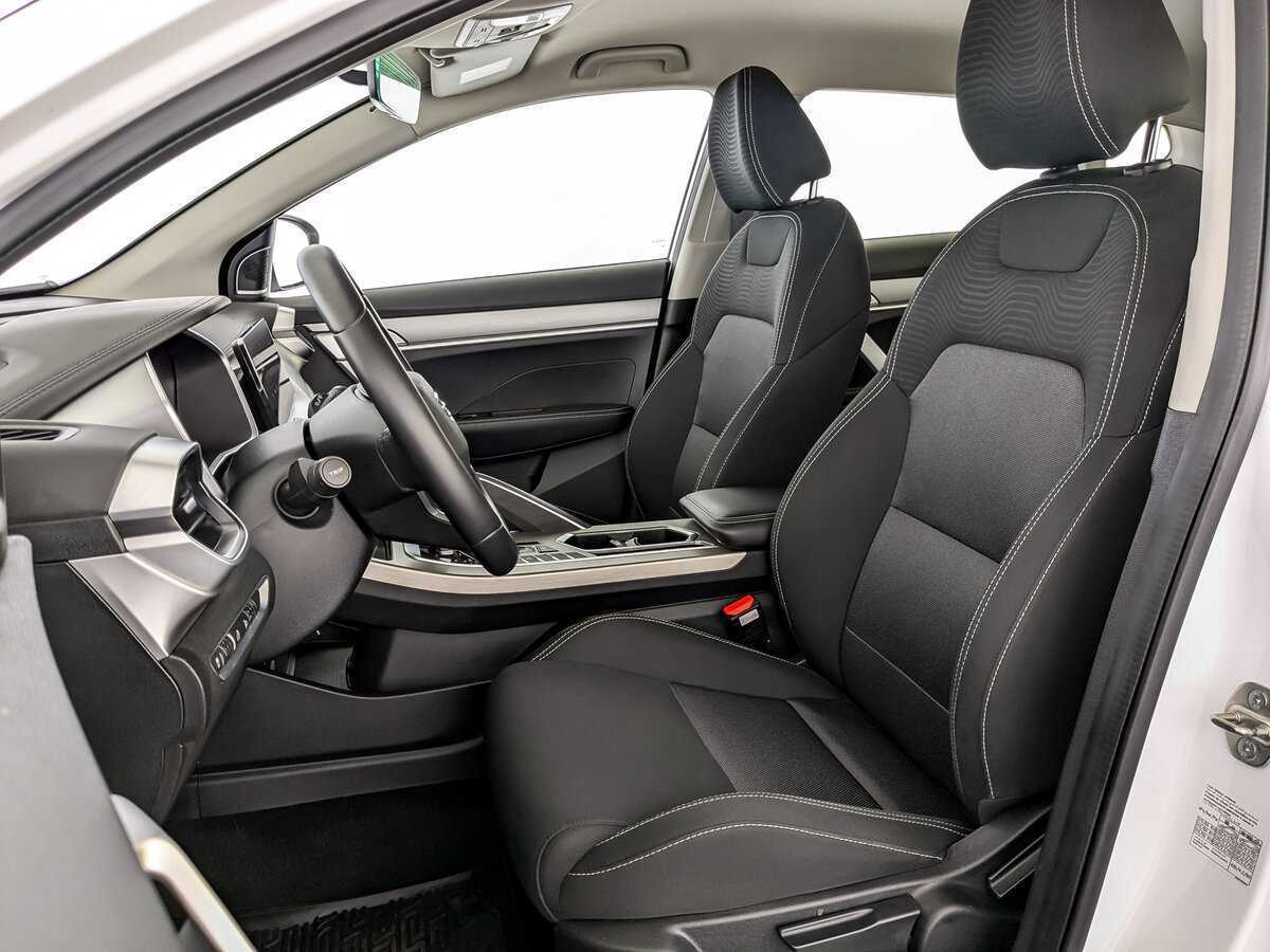 Купить Geely Coolray с пробегом. Фото: #18