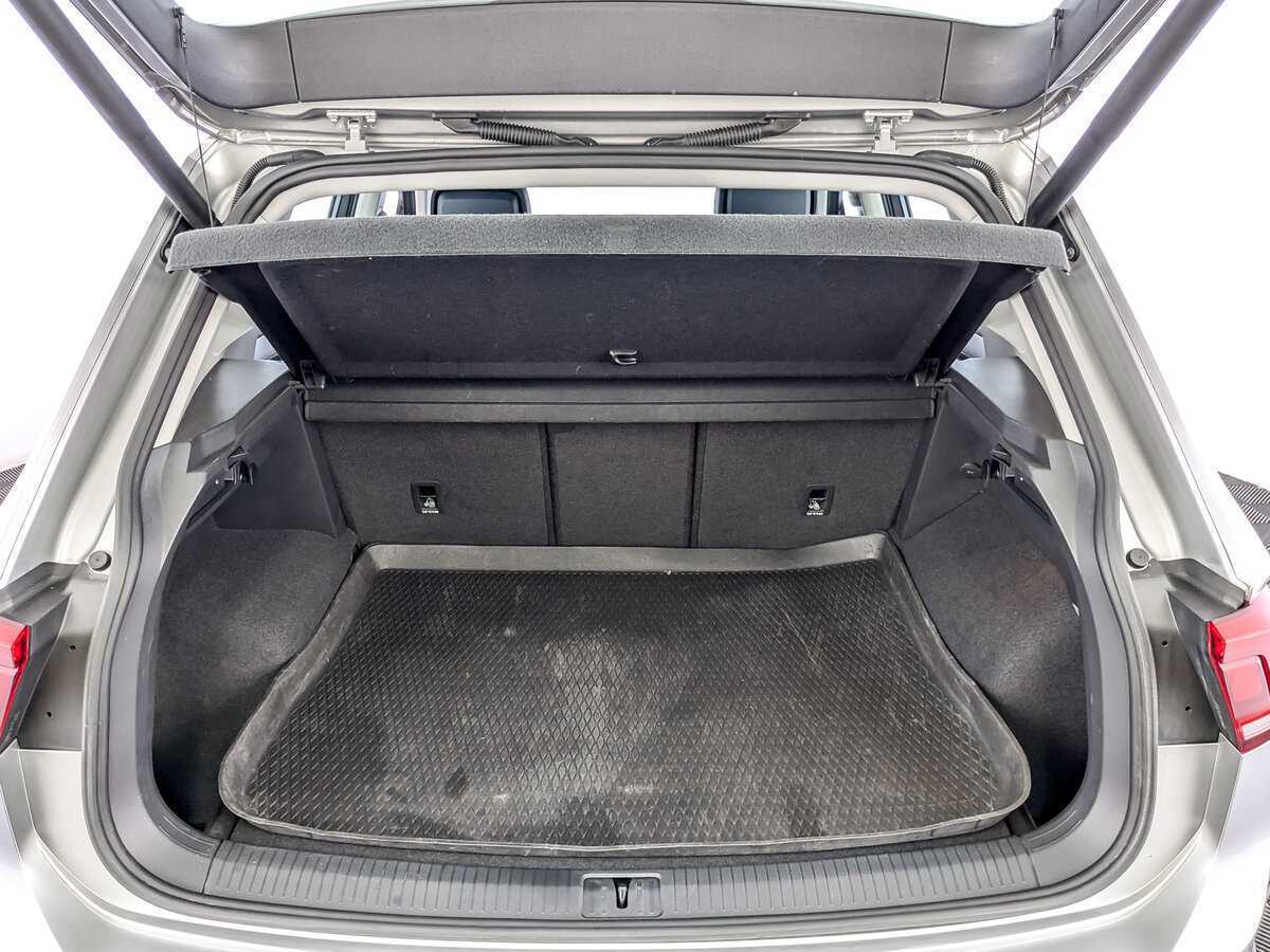 Купить Volkswagen Tiguan с пробегом. Фото: #9