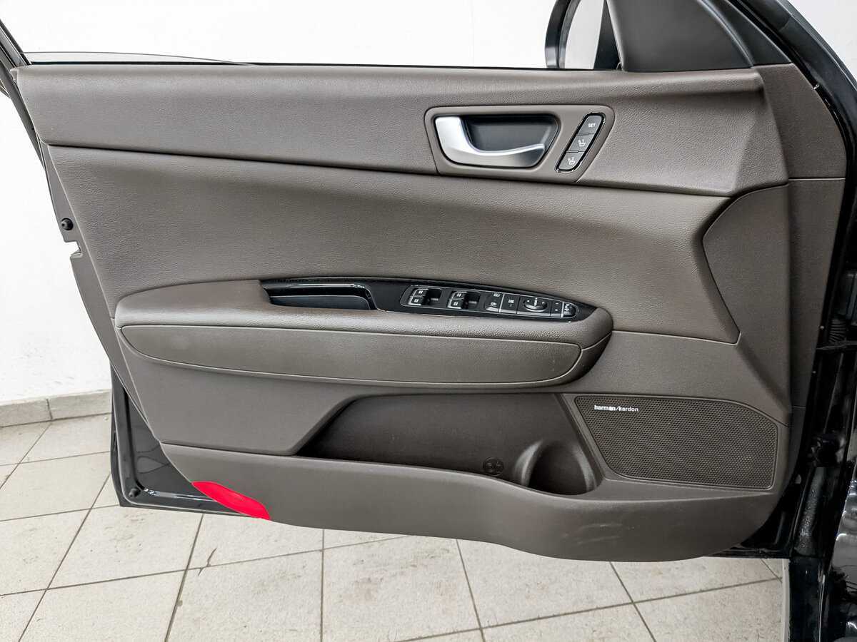 Купить Kia Optima с пробегом. Фото: #18