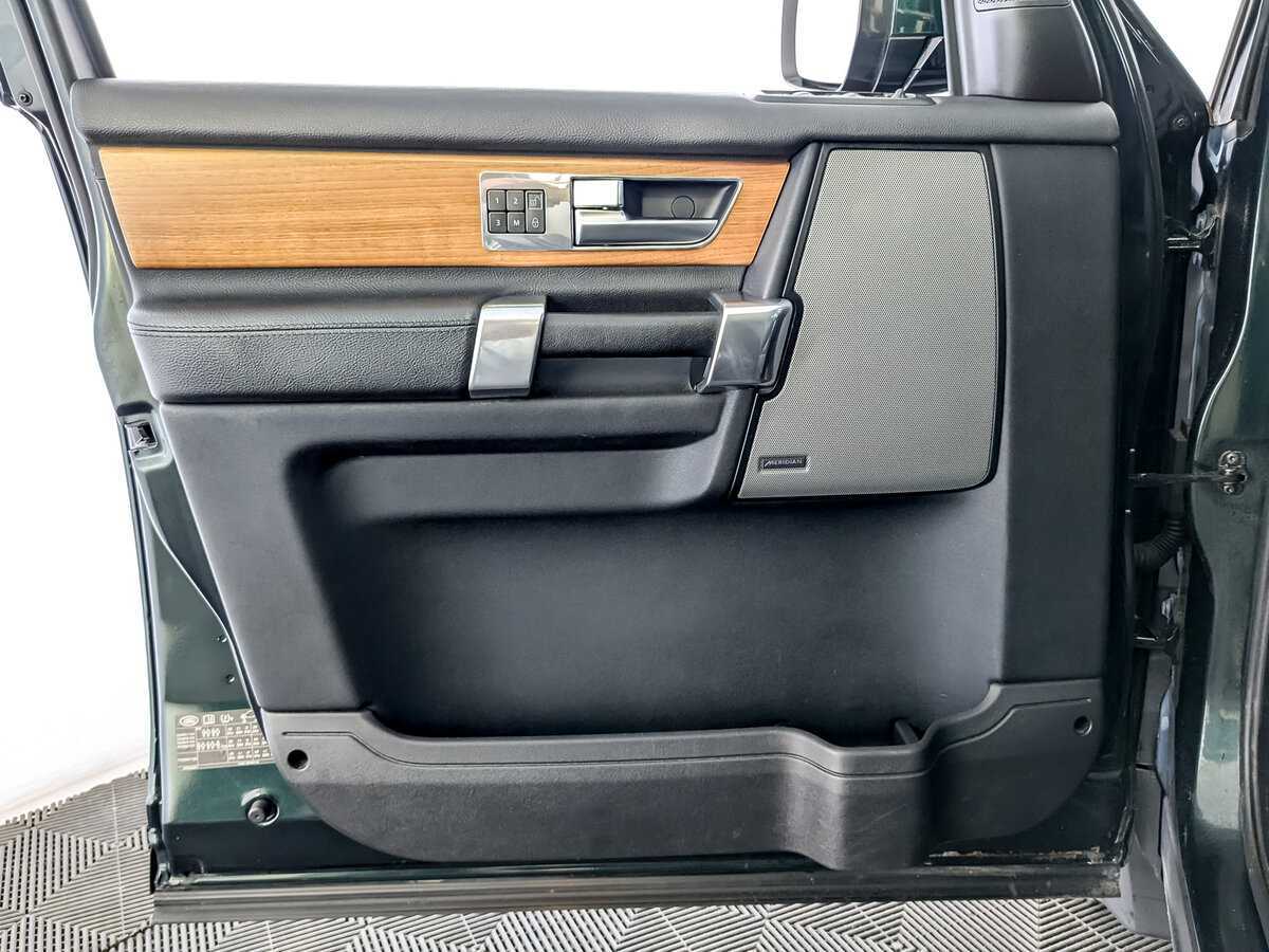 Купить Land Rover Discovery с пробегом. Фото: #18