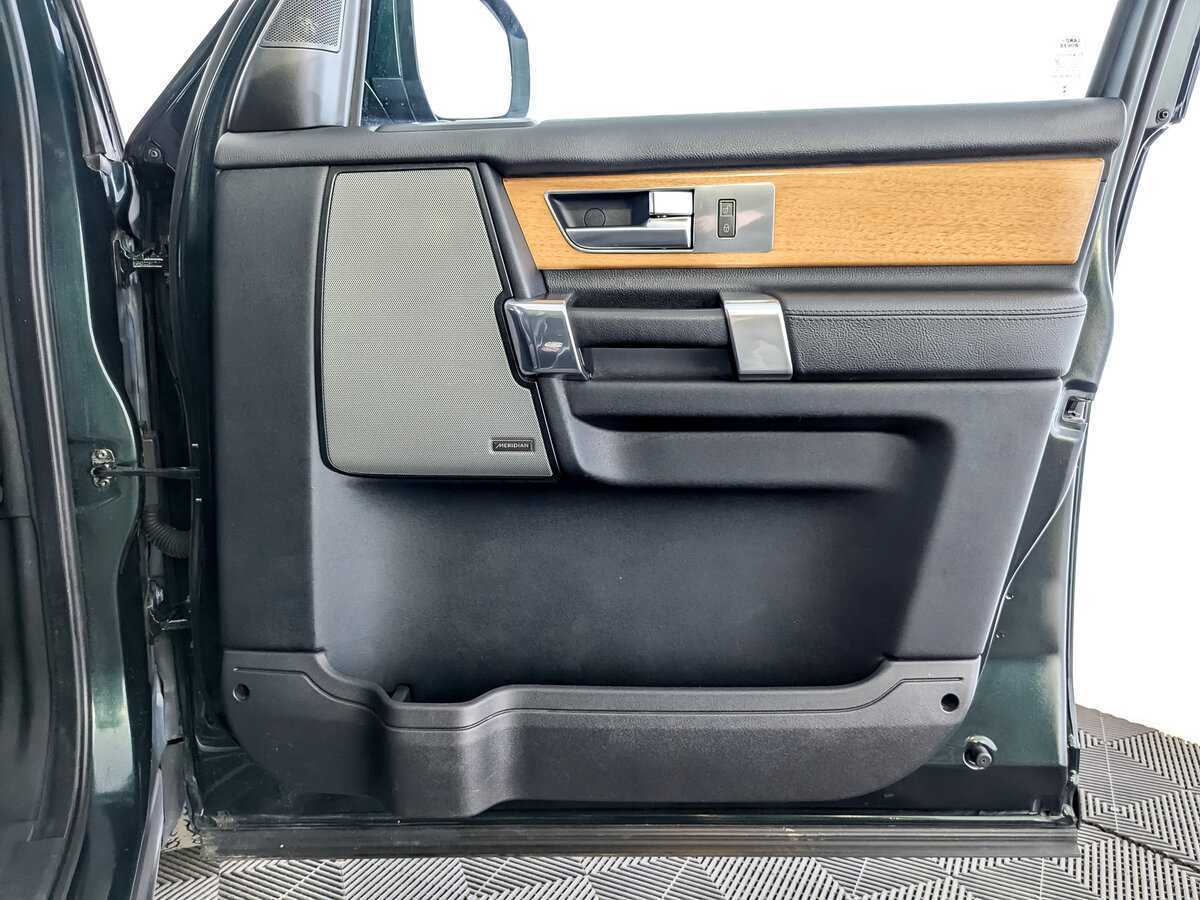 Купить Land Rover Discovery с пробегом. Фото: #24